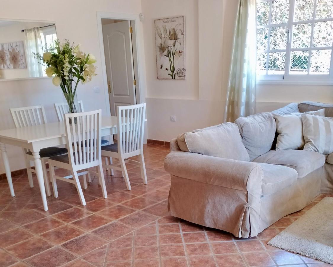 Villa Consuelo - Quiet Location Close To Resorts Buzanada Exterior foto